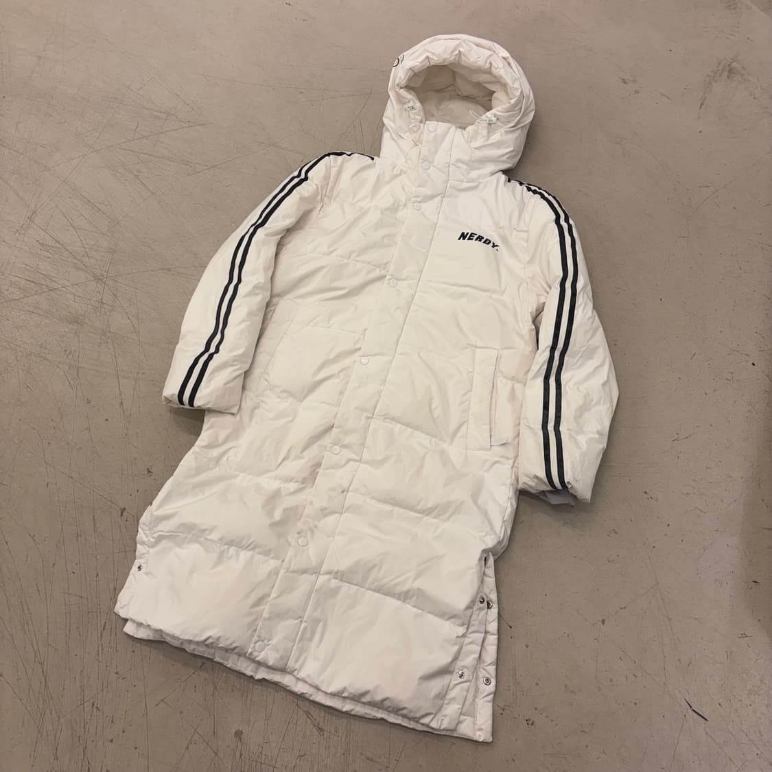 널디 스몰로고 화이트 롱패딩 상품이미지1