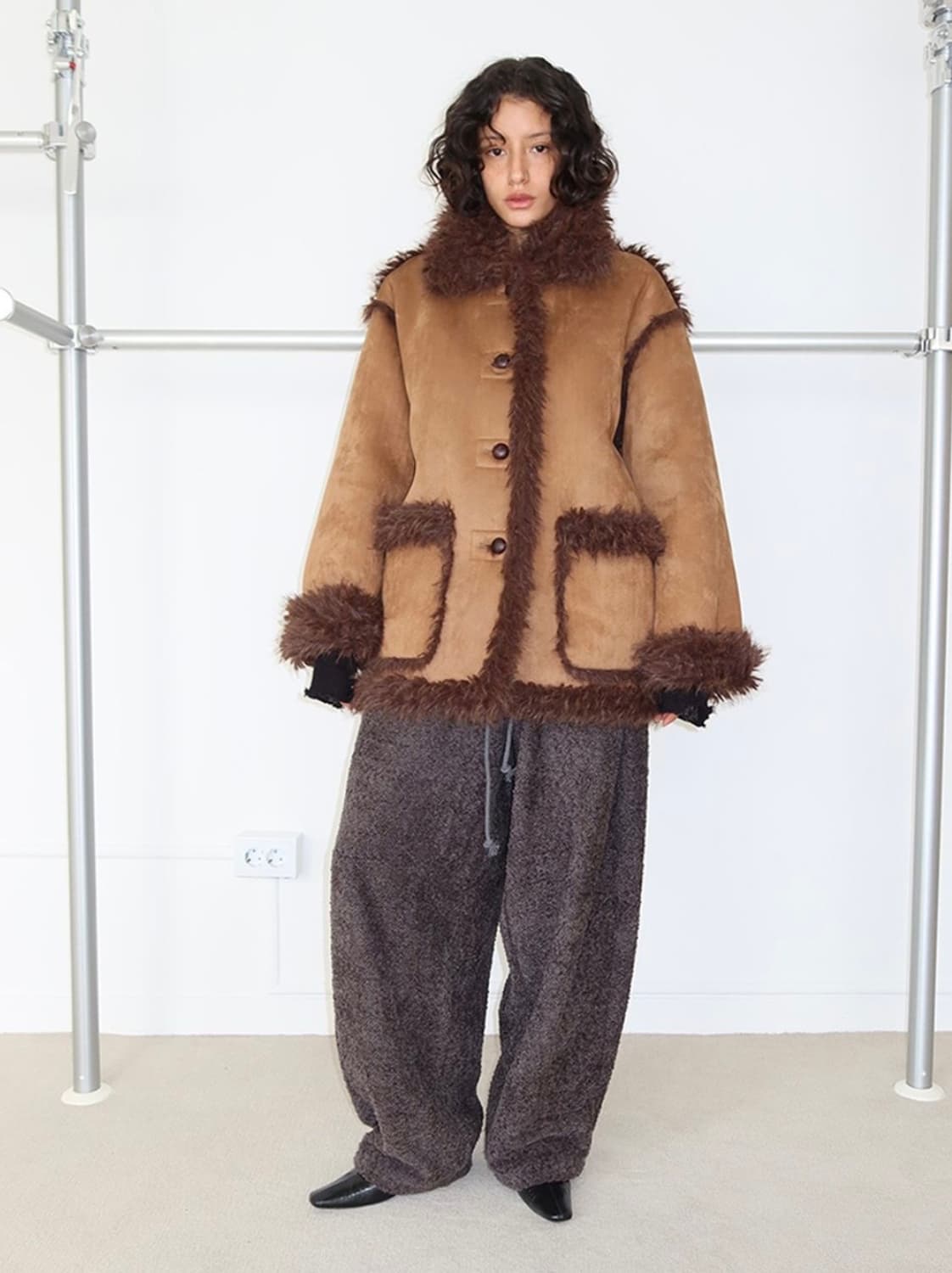 엠엠엠 - Reversible Fur Shearling Jacket 상품이미지3