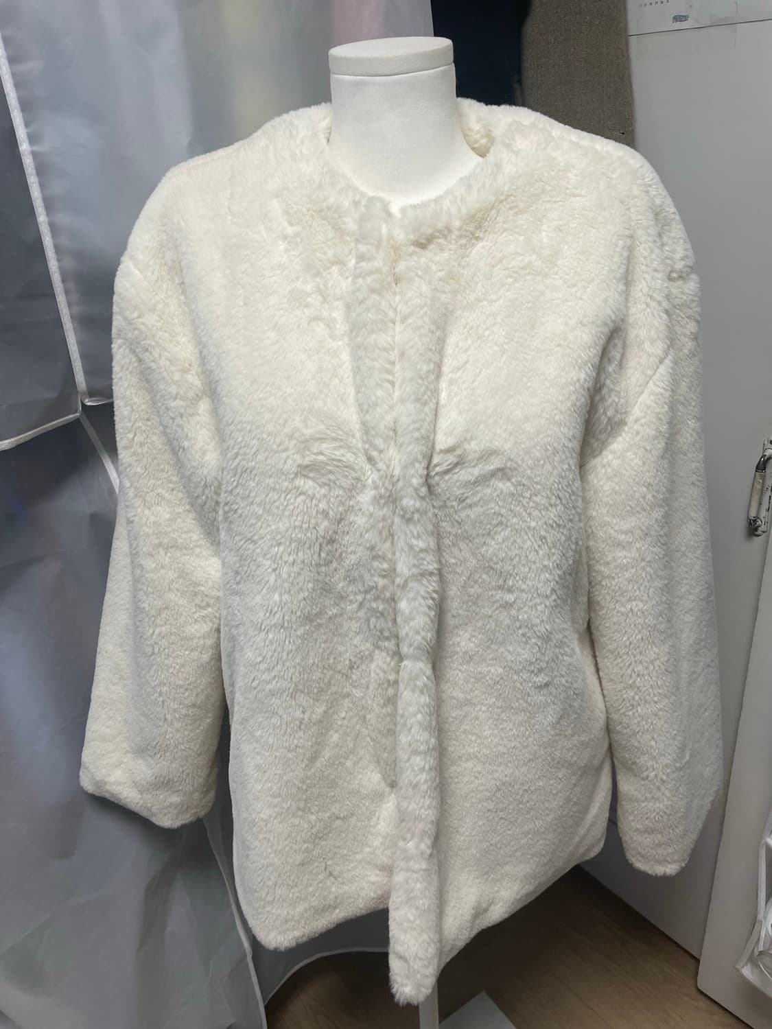 9nine 디자이너 브랜드 화이트 퍼자켓 아이보리 퍼자켓 하프코트 상품이미지4