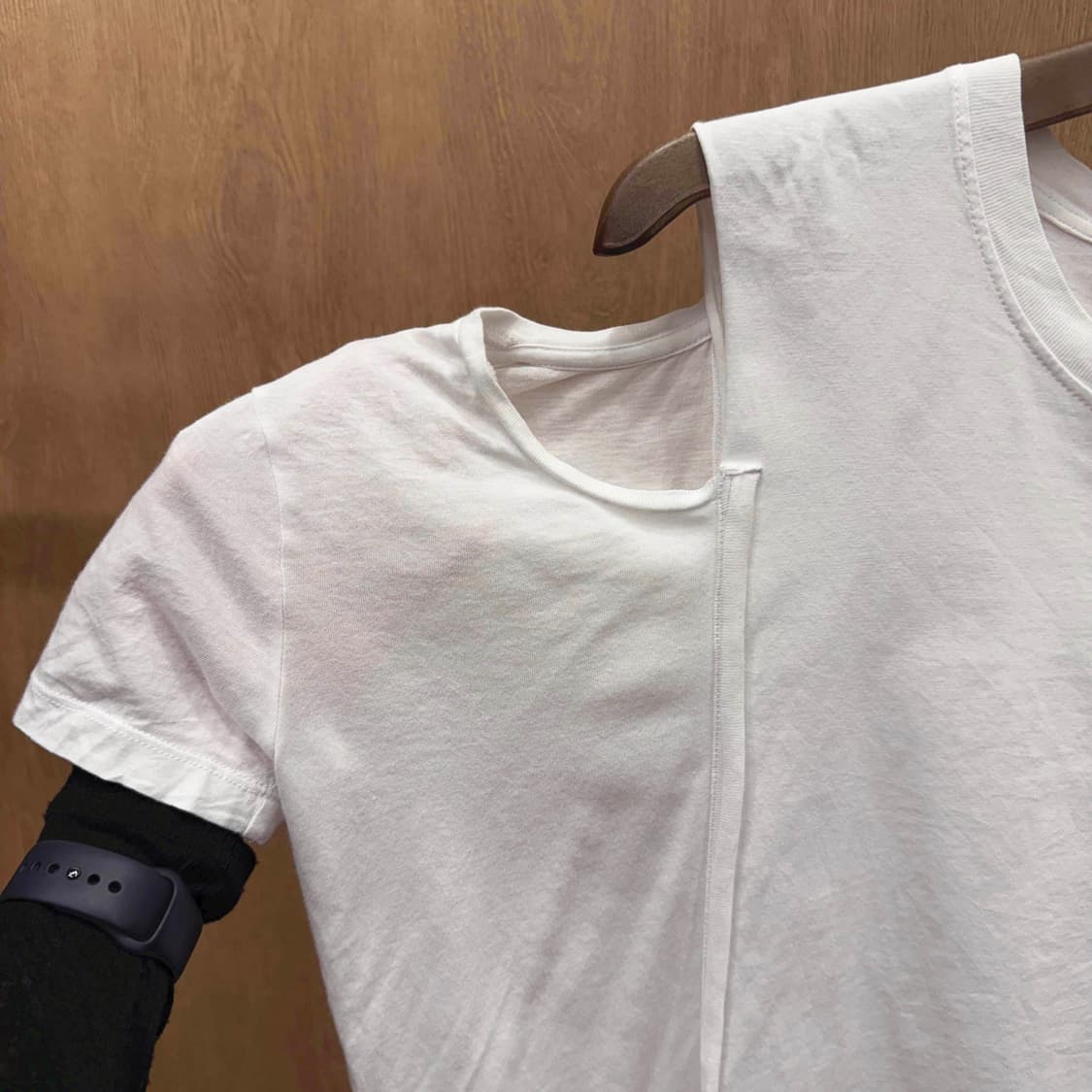 디젤 레이어드 반팔 티셔츠 컷아웃 숄더 디테일 루즈핏 화이트 상품이미지6