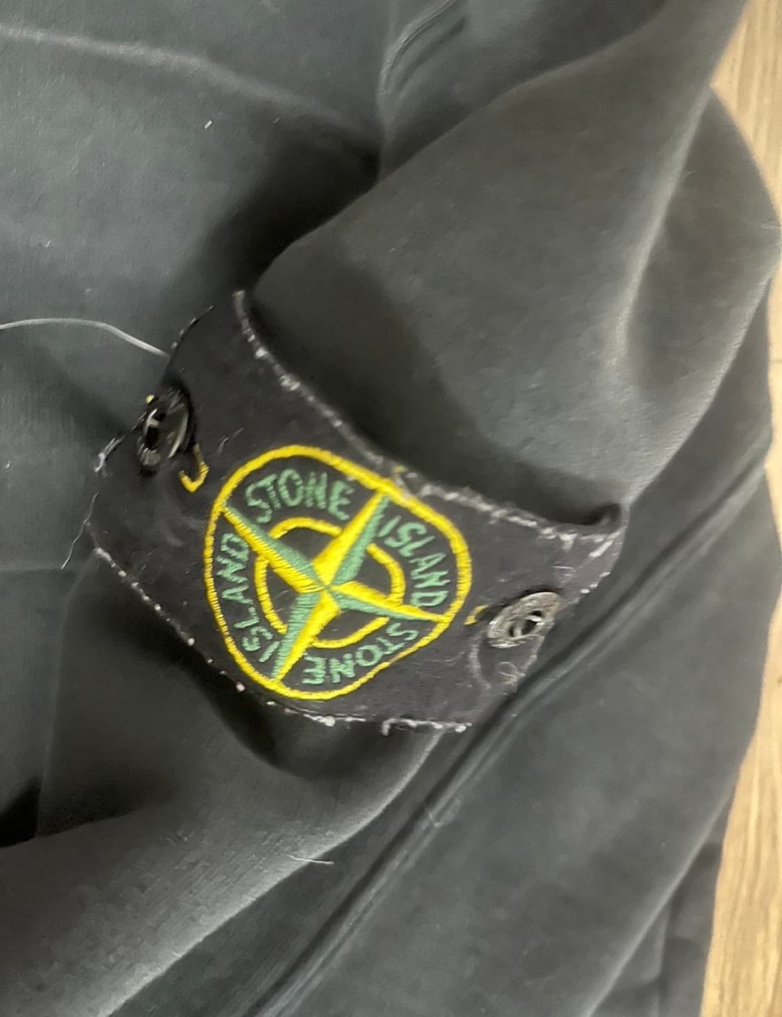 스톤아일랜드 63020 블랙 맨투맨 상품이미지2