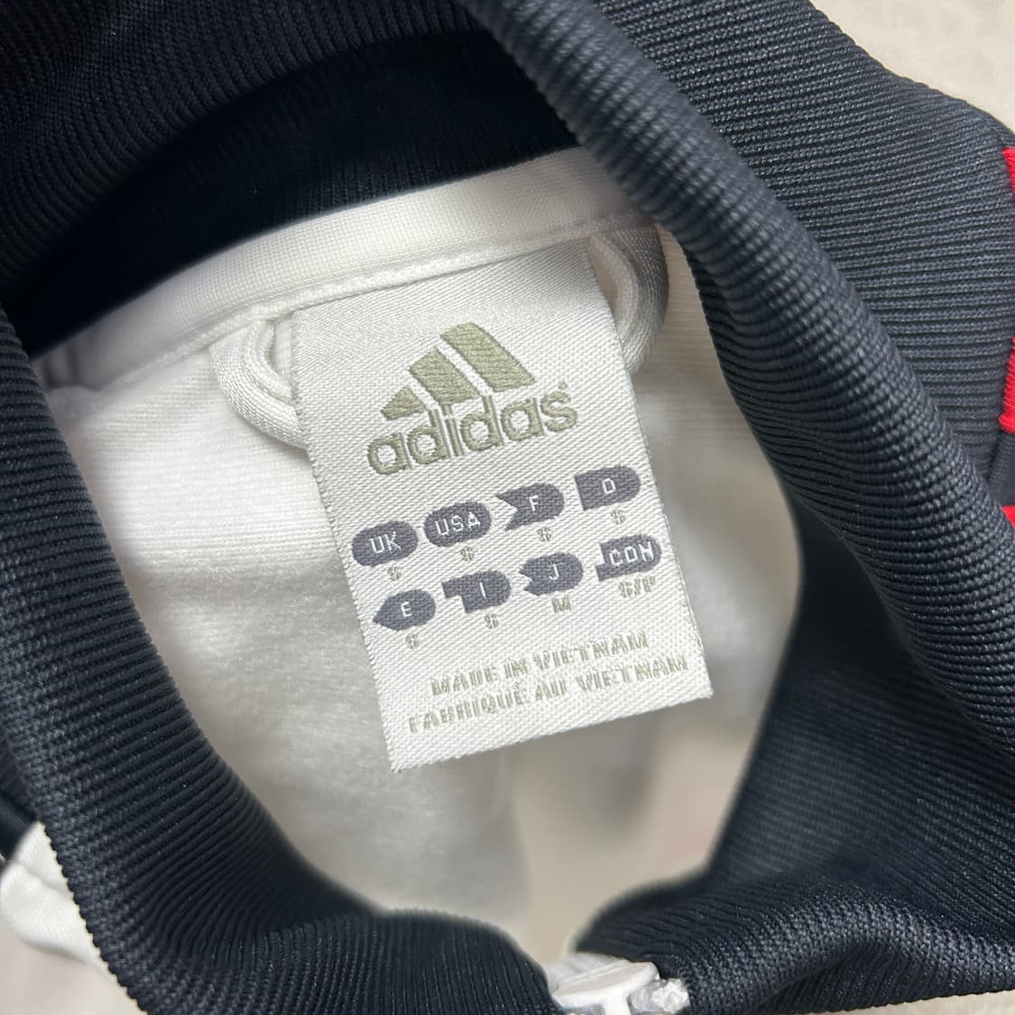 (해외판)아디다스 리버풀 흰빨 트랙탑 져지(S) 상품이미지2