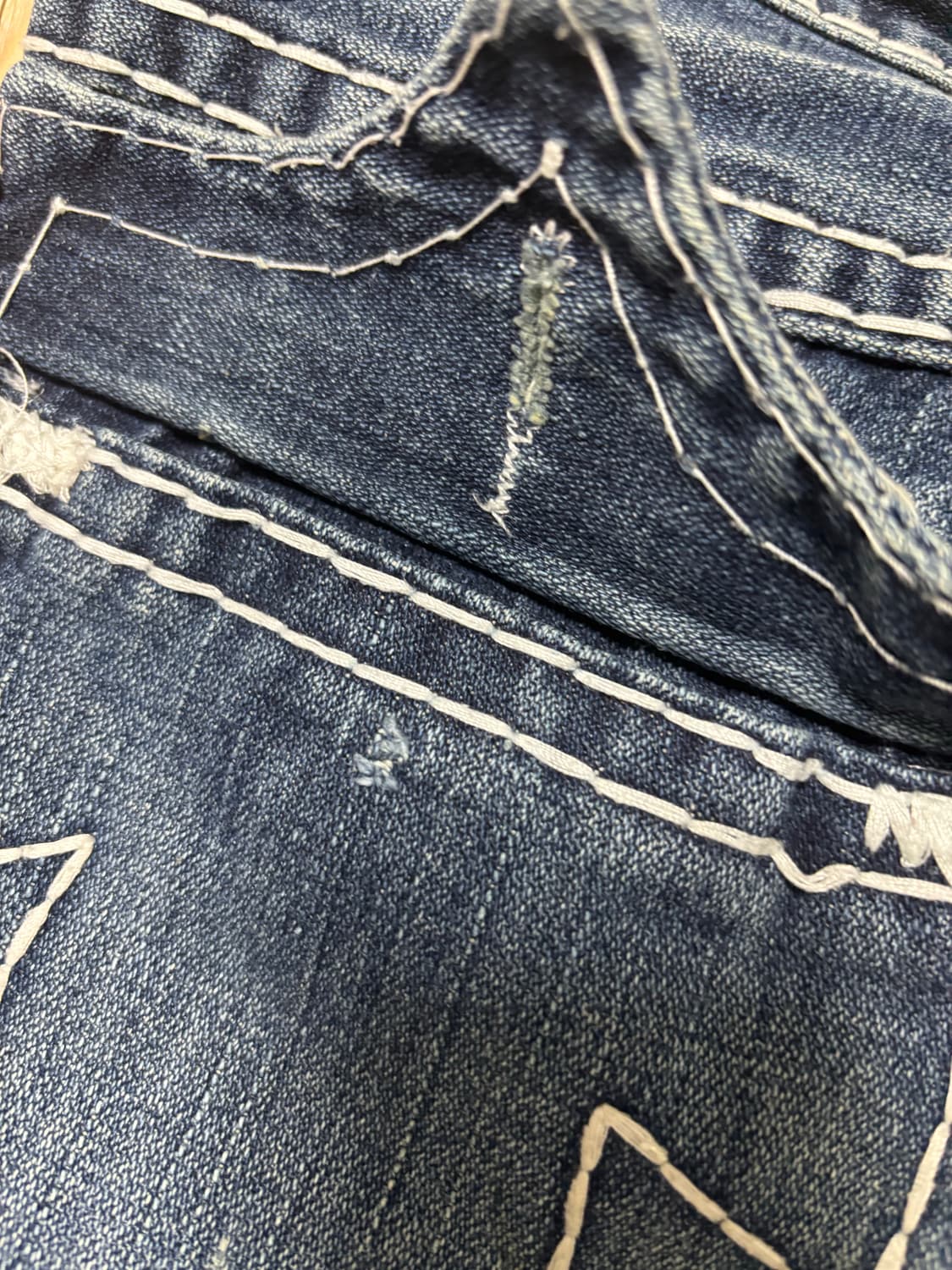 트루릴리전 바지 상품이미지3