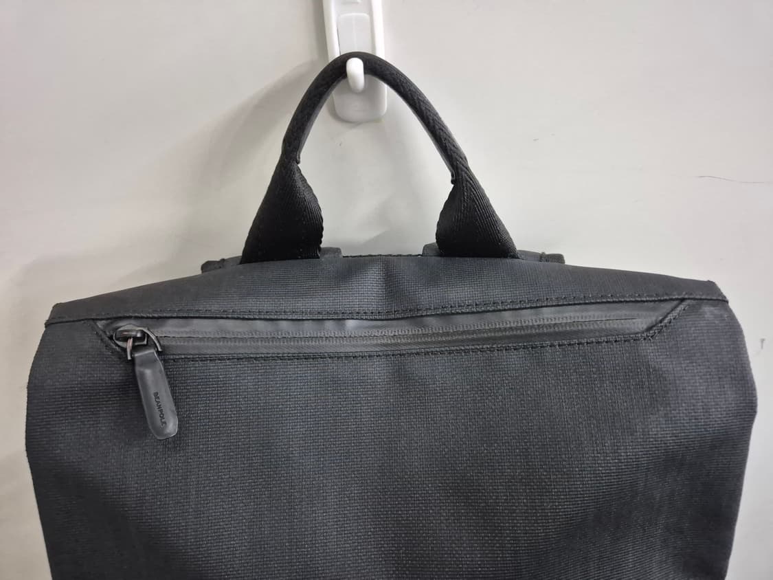 빈폴 블랙 플랩 백팩 (BE87D2S205) 상품이미지4