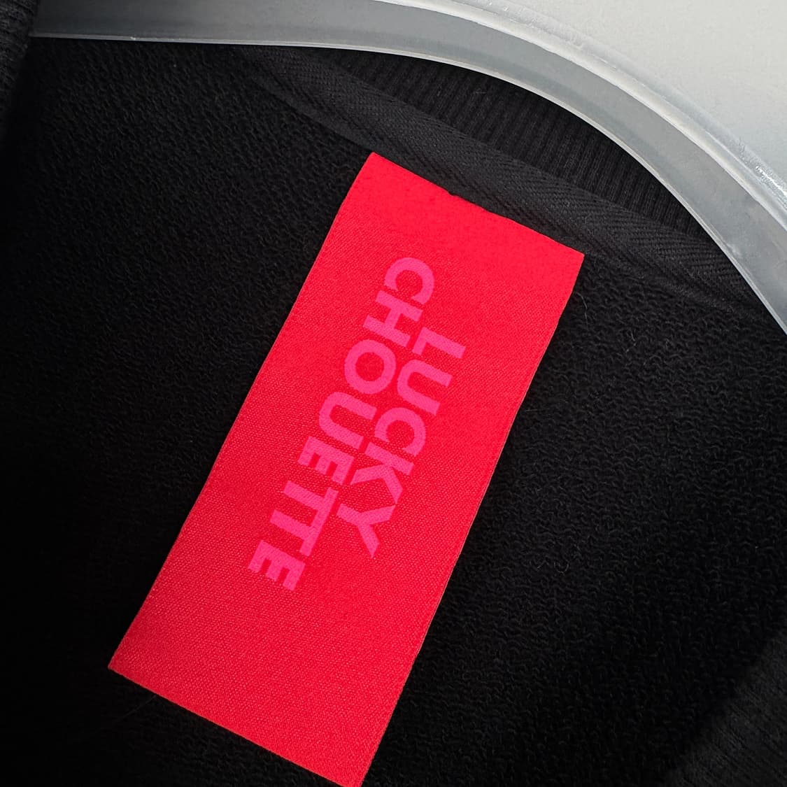 럭키슈에뜨 시그니처 부엉이 맨투맨 상품이미지2