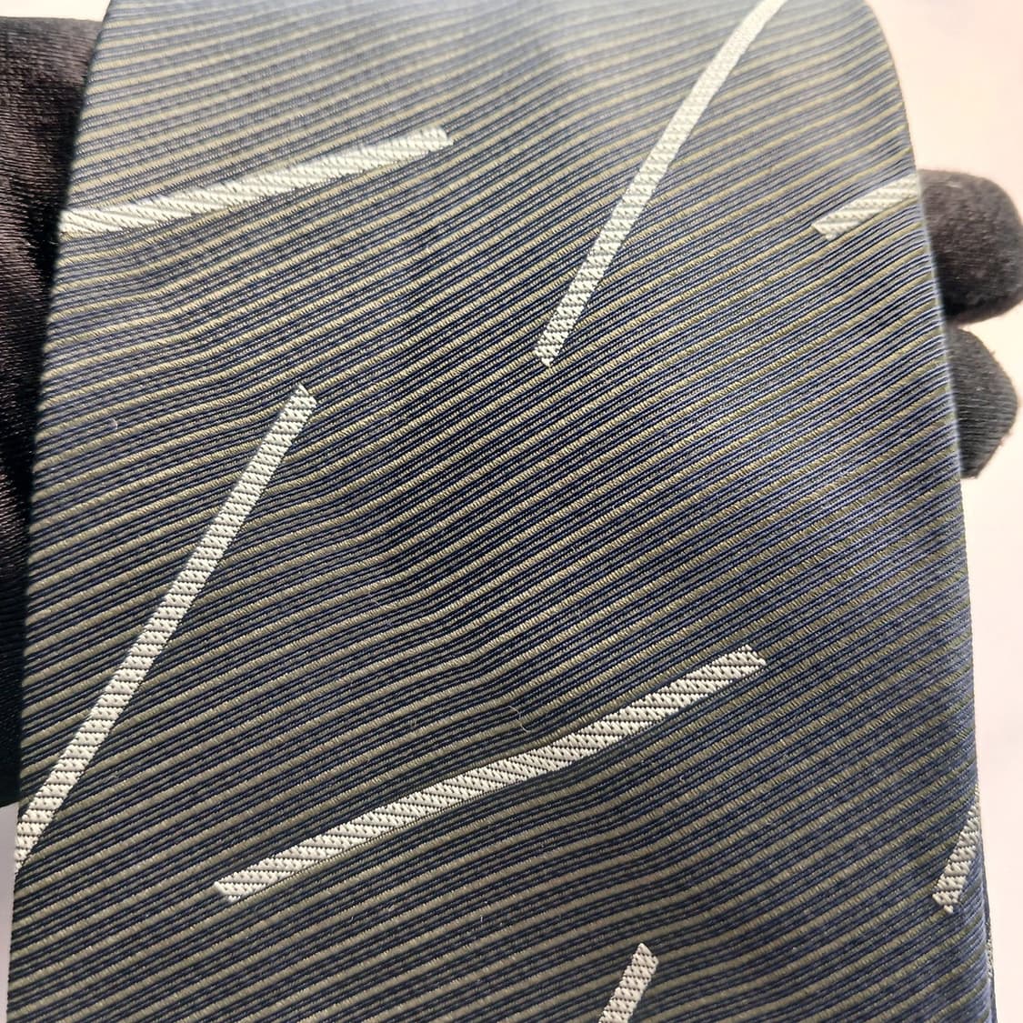 니나리치 실크 다크그린 패턴 넥타이 9.2cm 새상품 A18652
 상품이미지6