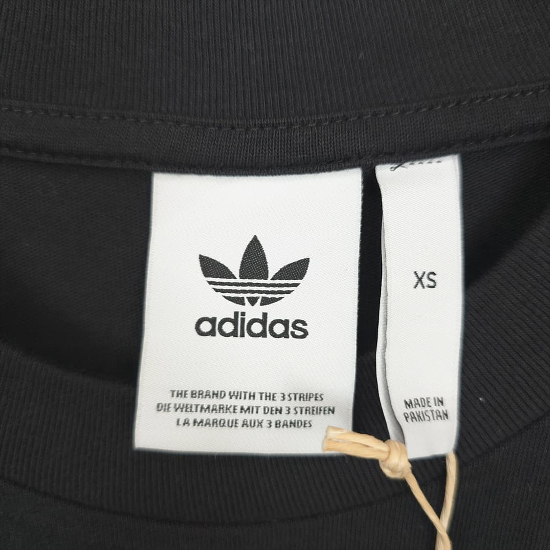 새제품 아디다스 Adidas 트레포일 아웃라인 반팔티 블랙 상품이미지6