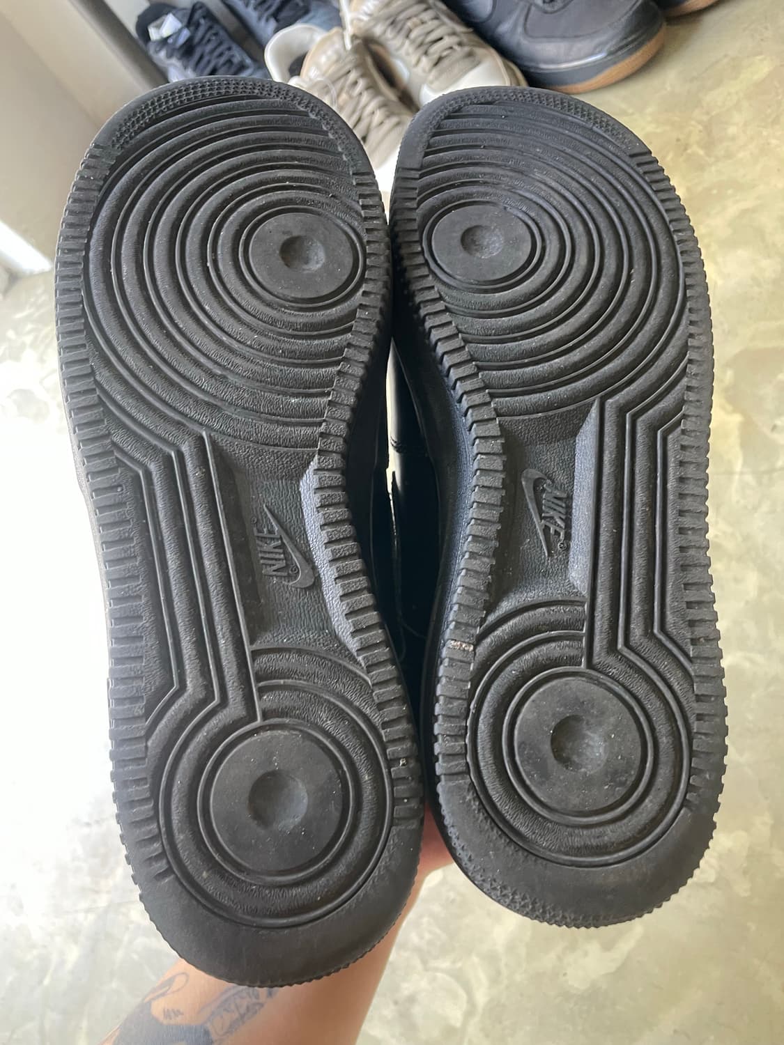 나이키 에어포스 1 블랙 290 상품이미지6