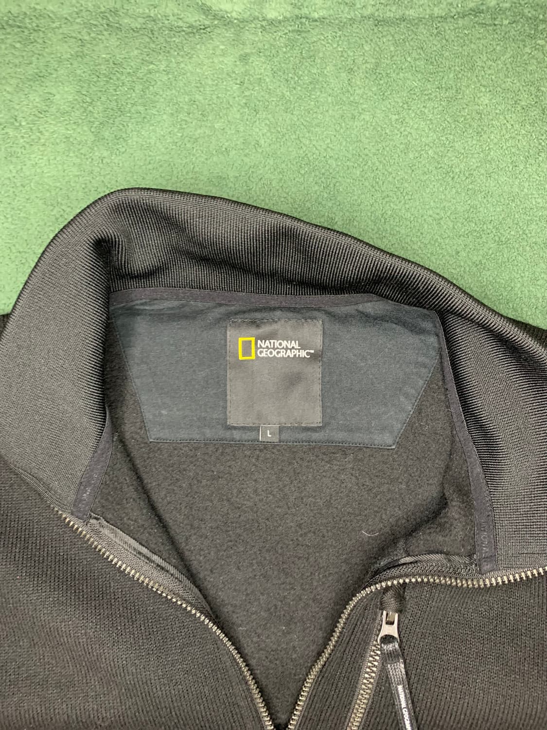 내셔널지오그래픽 블랙 니트 집업 자켓 상품이미지2