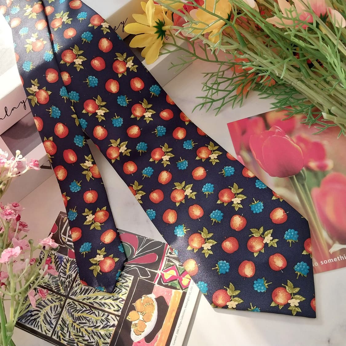 트루사르디 실크 네이비 과일 패턴 넥타이 9.5cm A+등급  K1417 상품이미지3