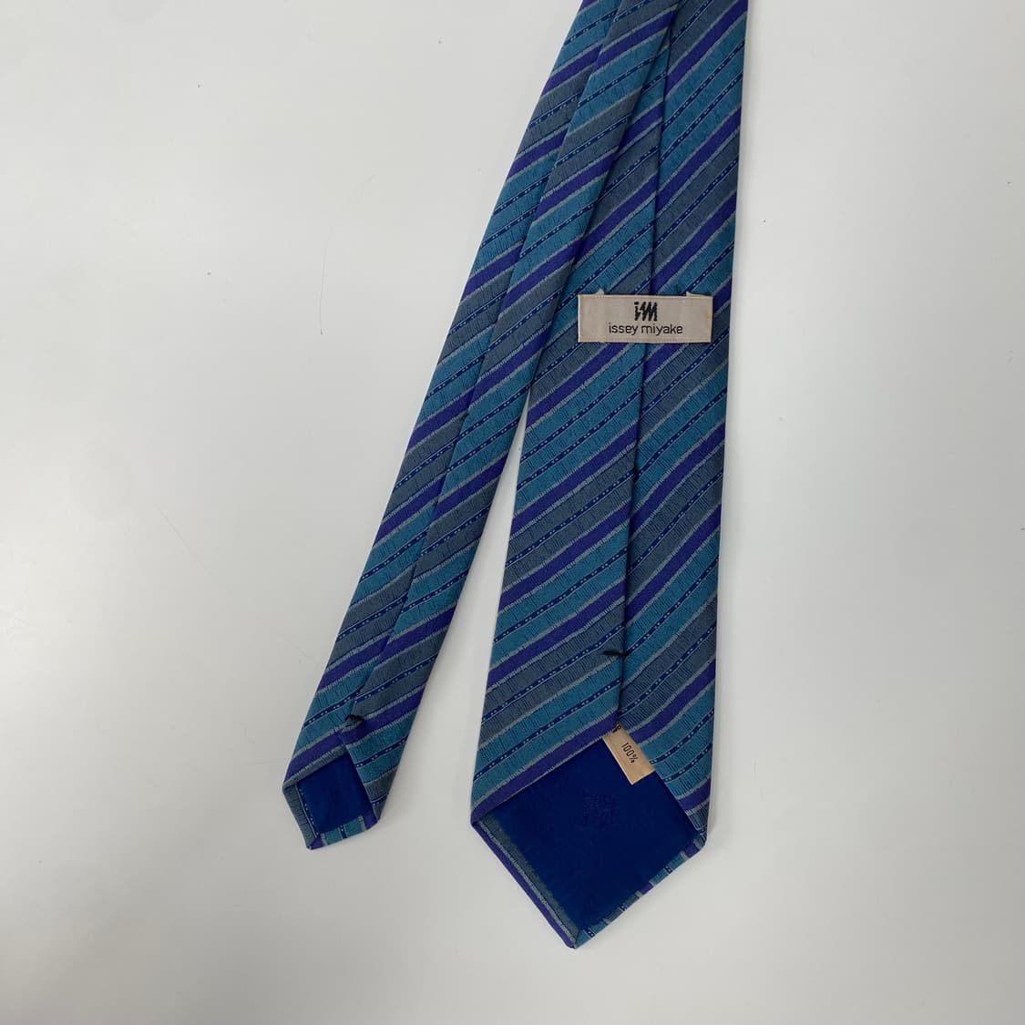이세이미야케 정품 명품넥타이 (isseymiyake) 상품이미지2