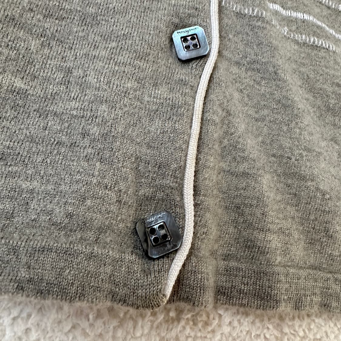 [M] 페레가모 빈티지 울 가디건 상품이미지5