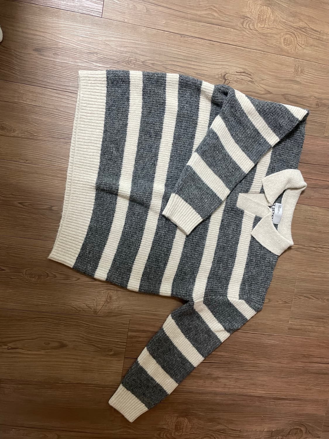 슈퍼서브 스트라이프 니트 상품이미지2