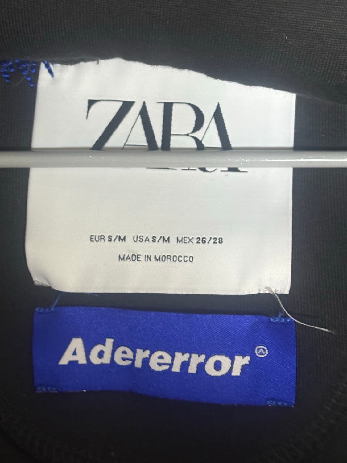 아더에러 자라 콘트라스트 후드티 상품이미지3