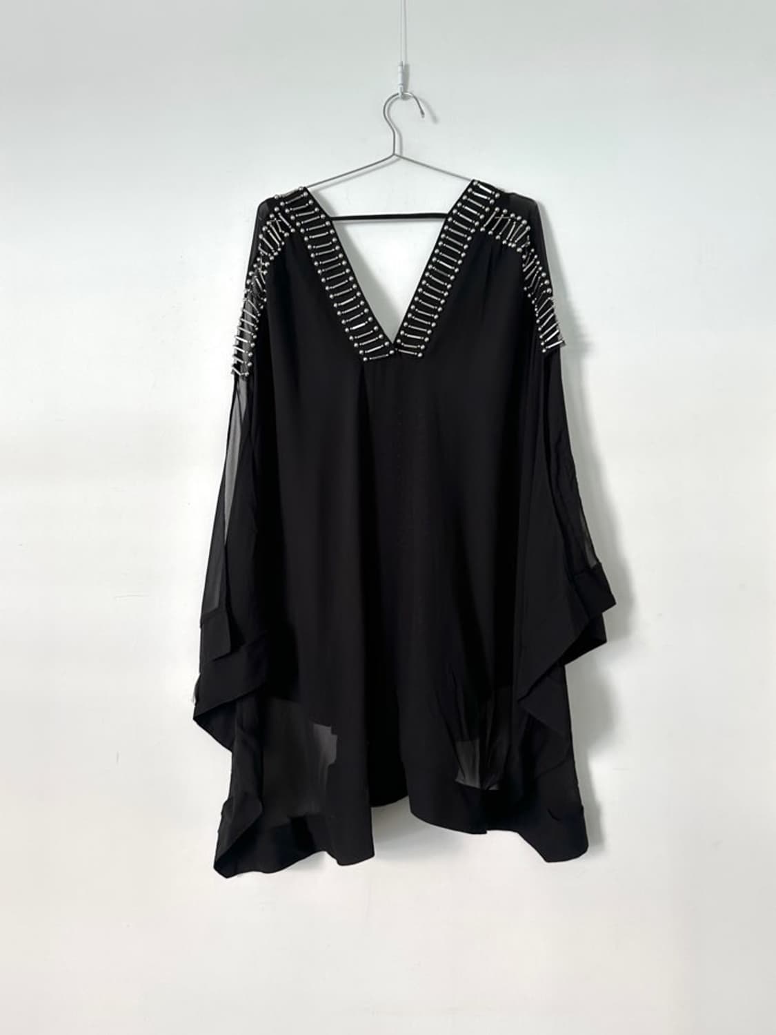 beads work layered top / black 상품이미지6