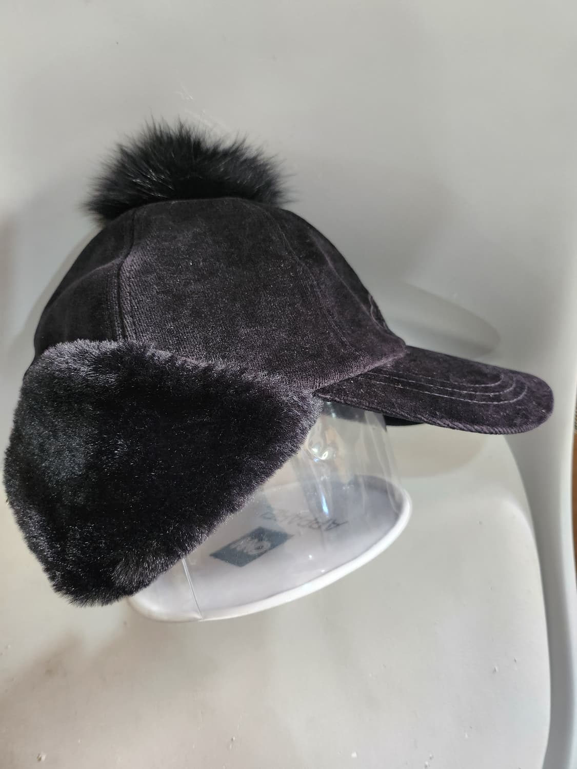 1068) 팬텀 벨벳 폼폼 귀달이 모자 상품이미지3