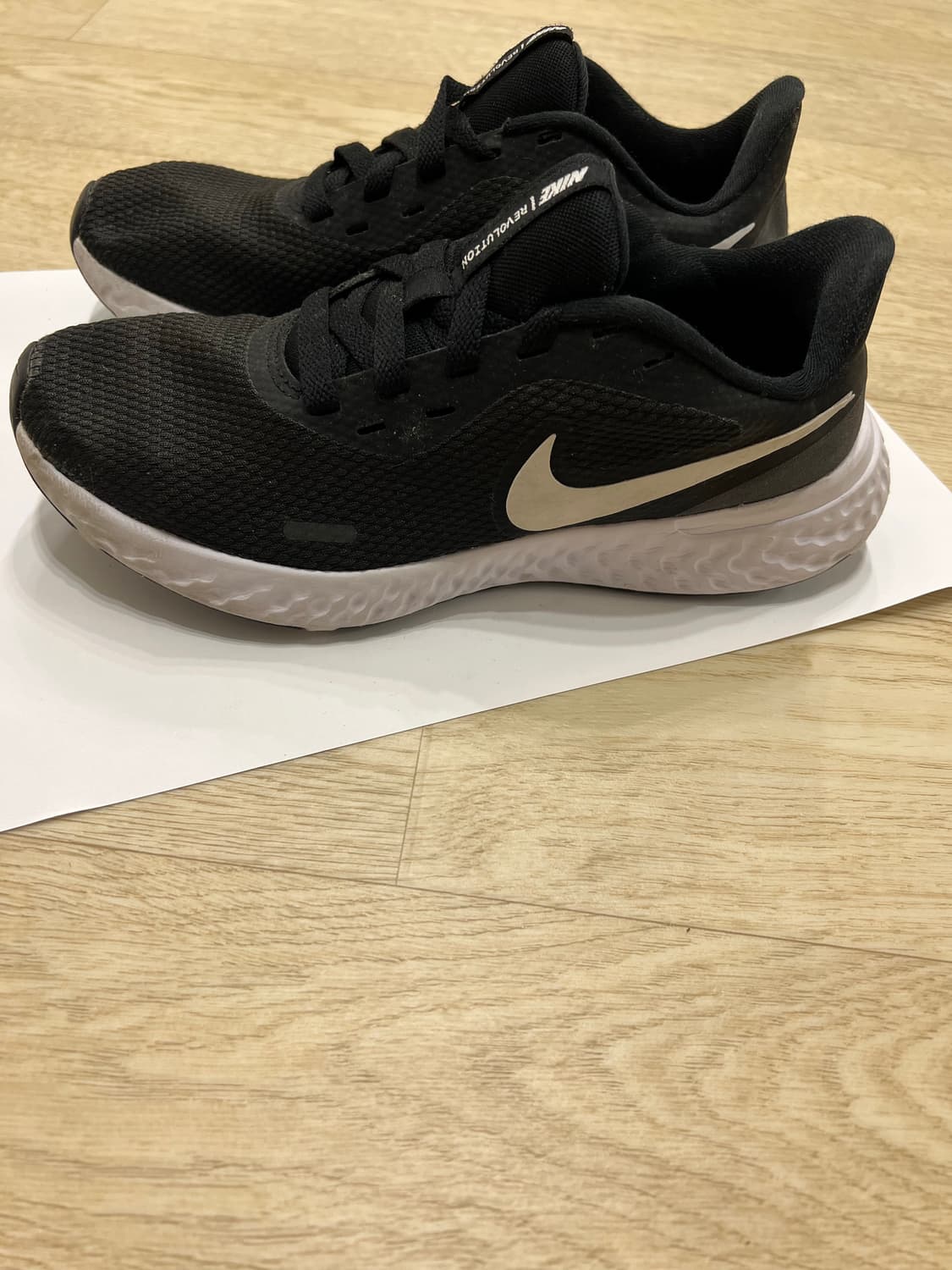 나이키 레볼루션 5 상품이미지5