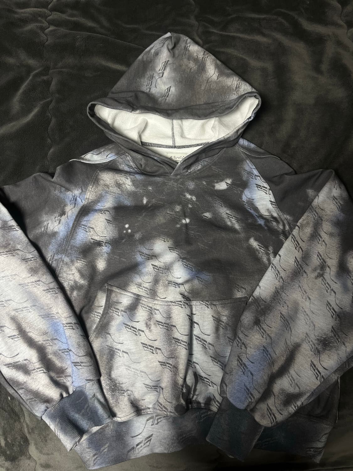 aesynctx 에이시네틱스 X 더현대 후드티 Os 상품이미지1