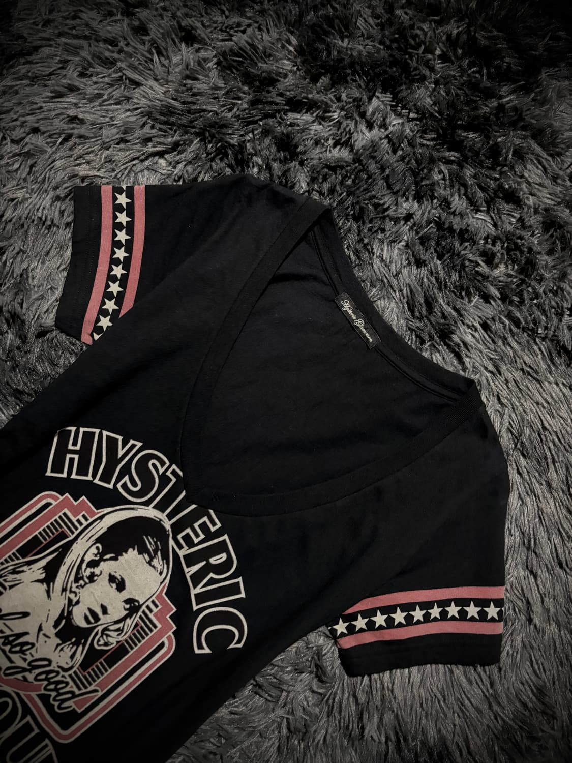 Hysteric Glamour 스타 라인 걸프린팅 블랙 V넥 반팔 티셔츠 상품이미지3
