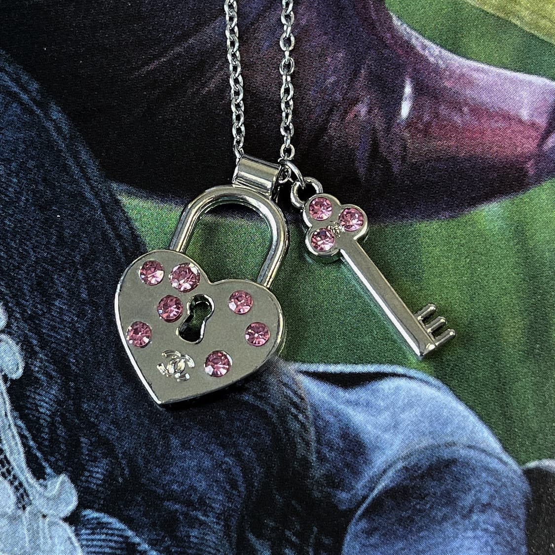 샤넬 하트락 핑크다이아 업사이클링 실버 목걸이 상품이미지3