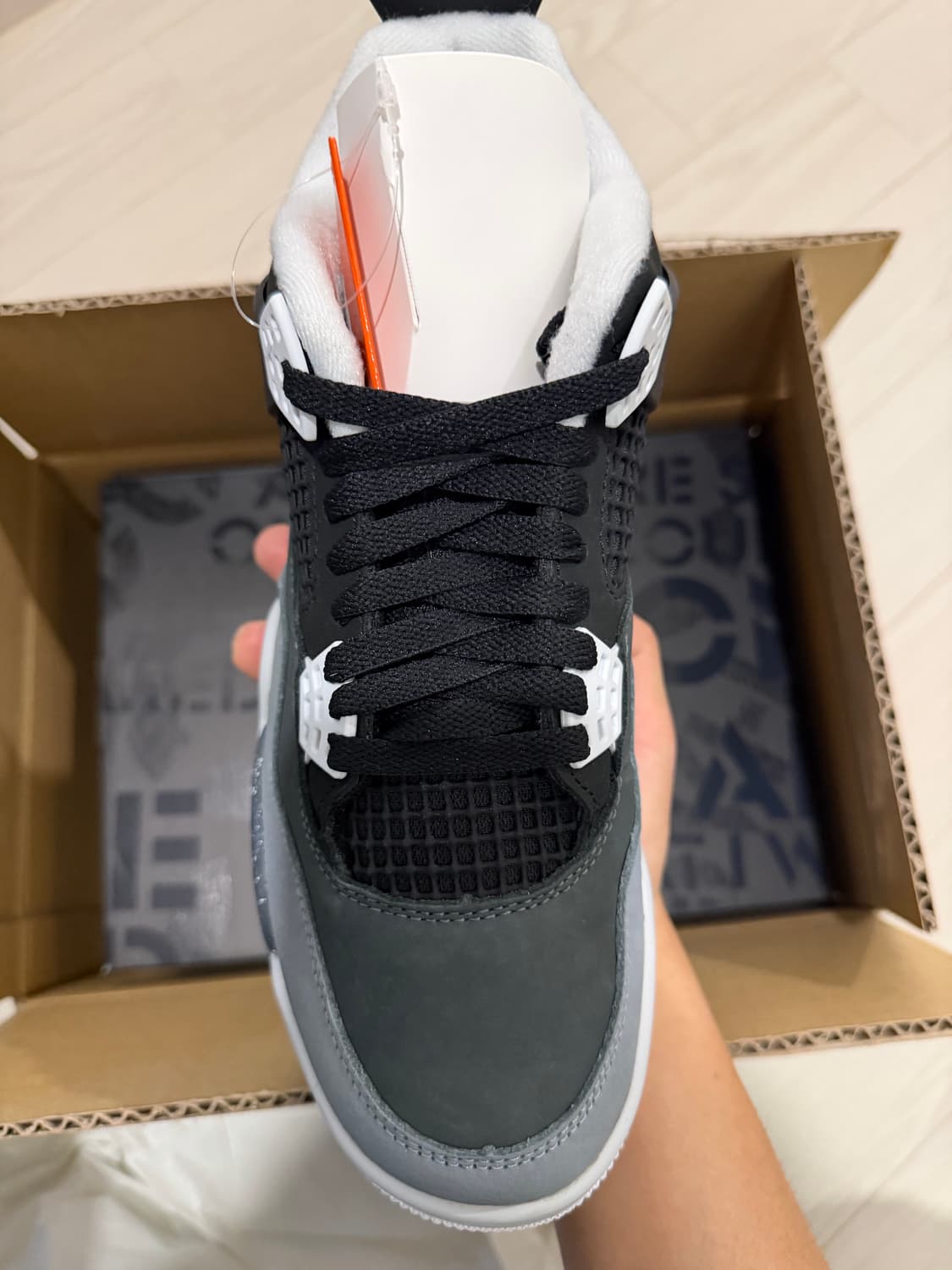 [260]조던4 피어 새상품 상품이미지1