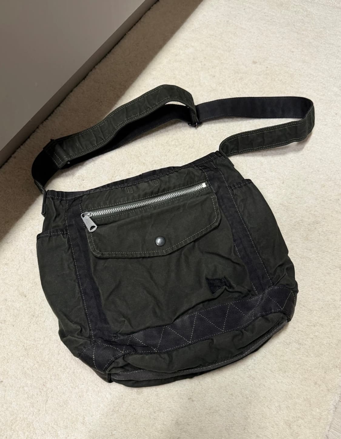 포터 숄더백 카키 상품이미지7