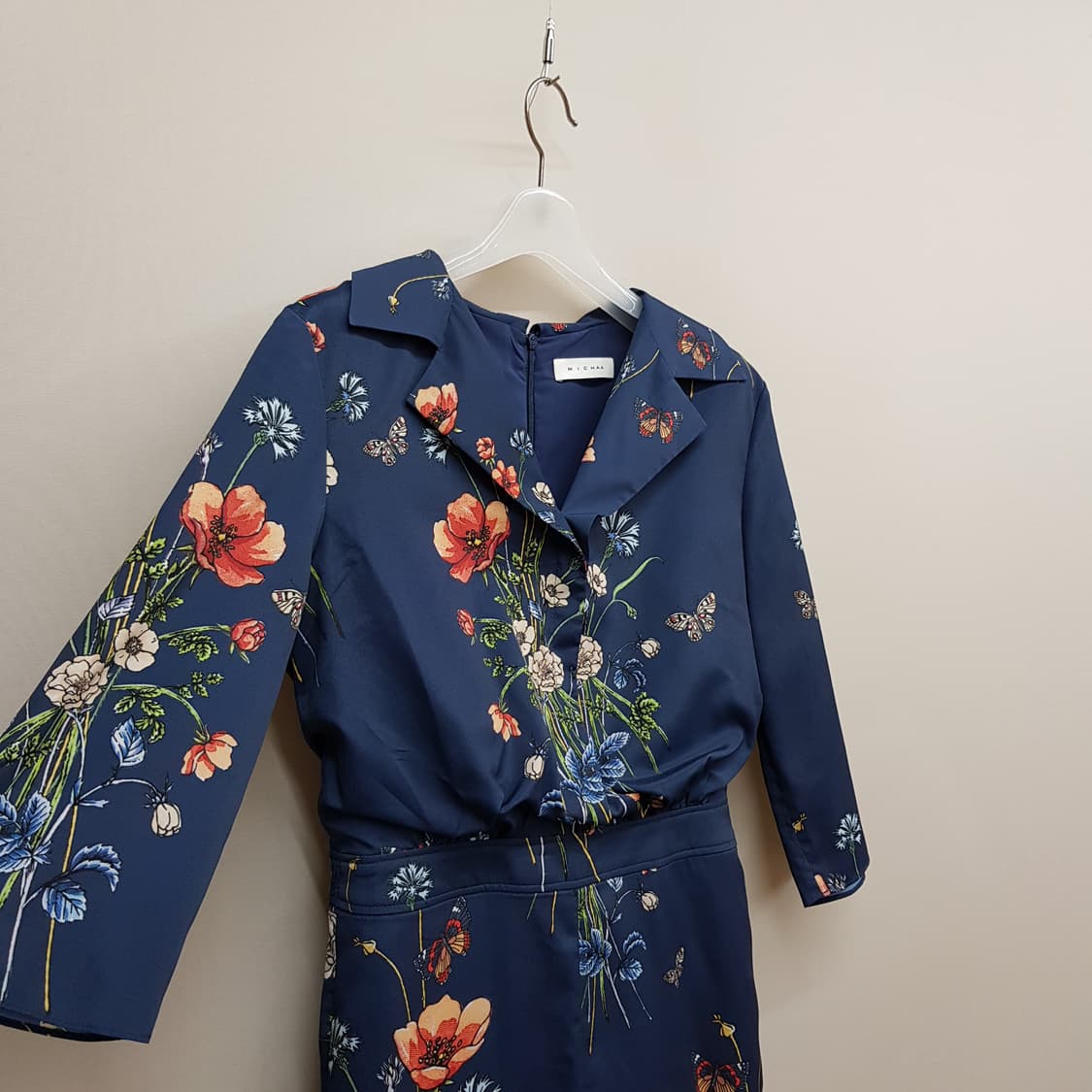 MICHAA 네이비 플로럴 프린트 점프수트 85-97-160사이즈 상품이미지4