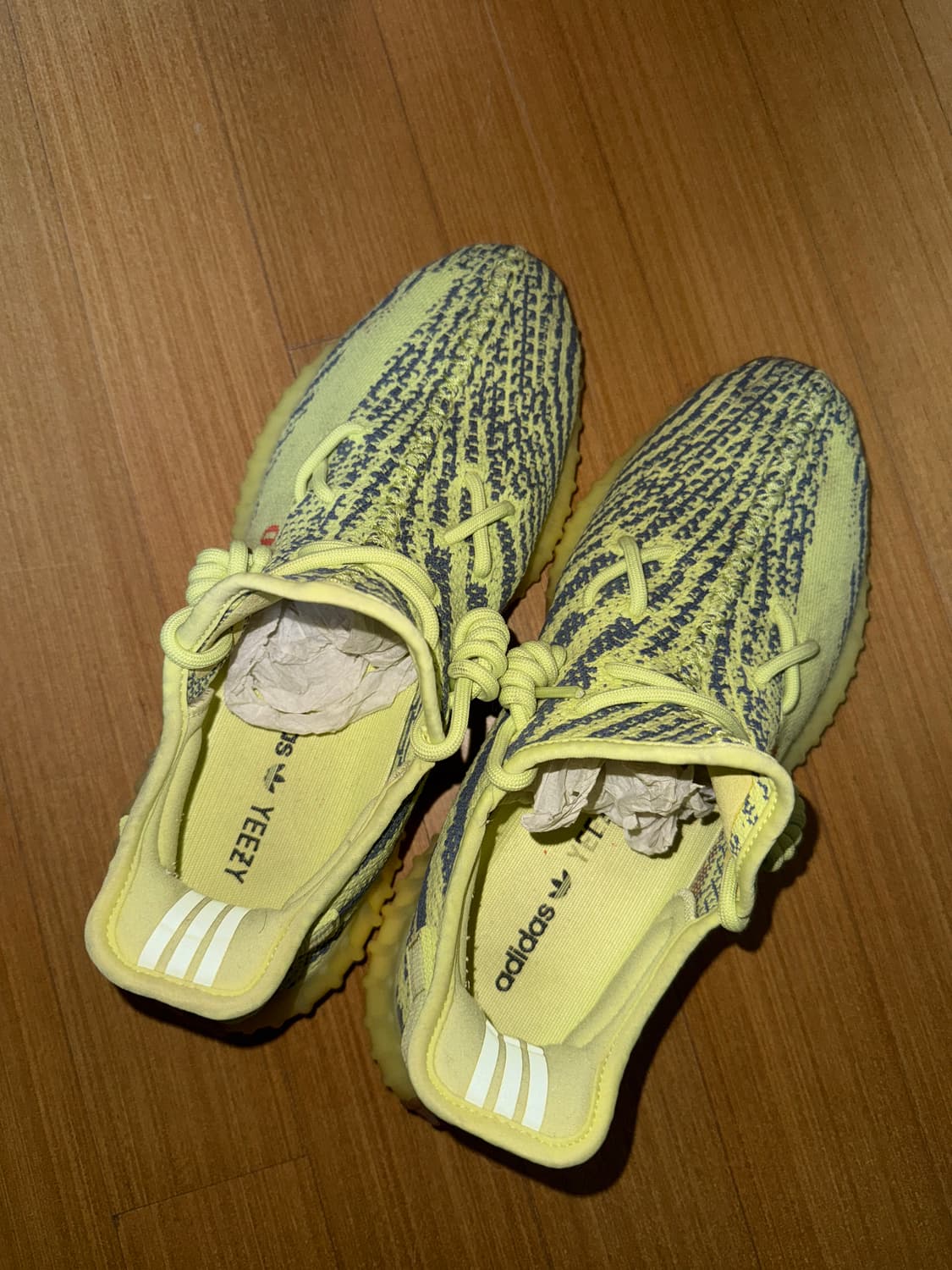 아디다스 이지 부스트 350 V2 세미 프로즌 옐로우 270 상품이미지3