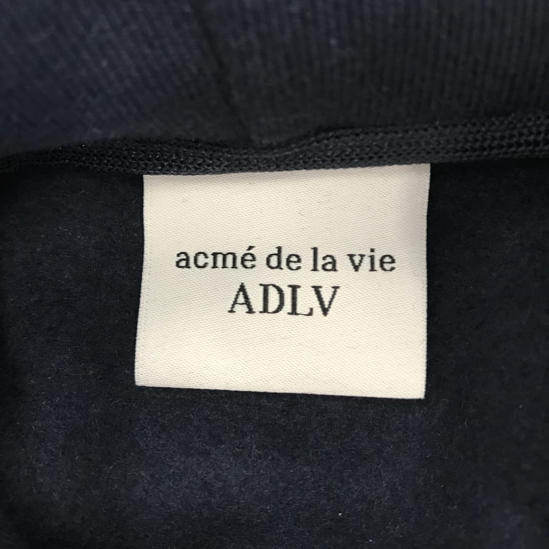 아크메드라비 네이비 후드티셔츠 [1사이즈] 상품이미지4