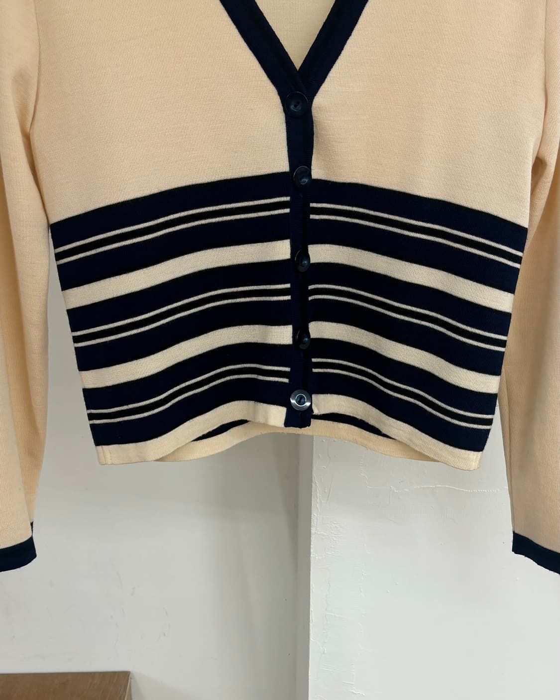 이브 생 로랑 아이보리 스트라이프 니트 가디건 상품이미지5