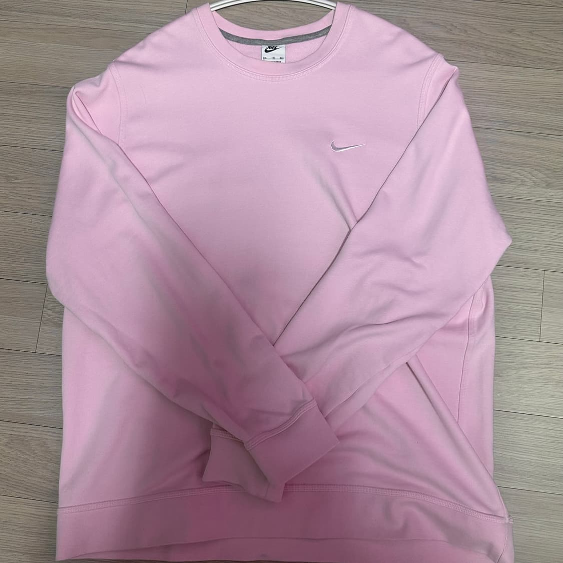 나이키 딸기우유 연핑크 맨투맨 티셔츠 상품이미지1