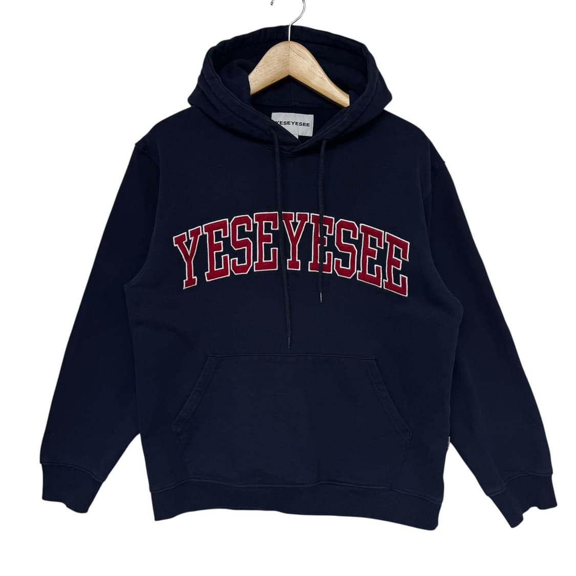 예스아이씨 자수로고 후드티 상품이미지1