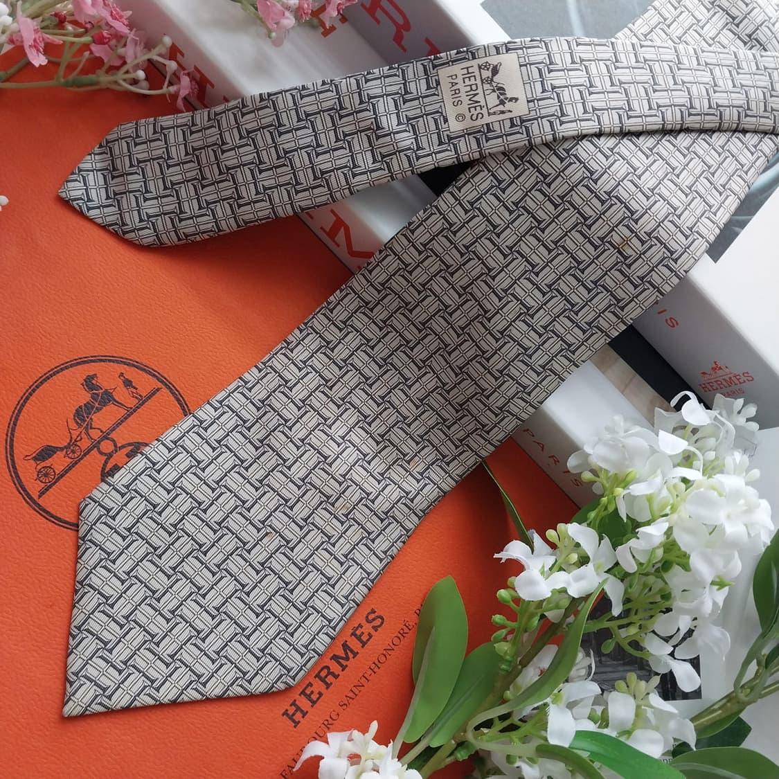 에르메스 실크 그레이 H패턴 넥타이 9.3cm B등급 k2455 상품이미지3