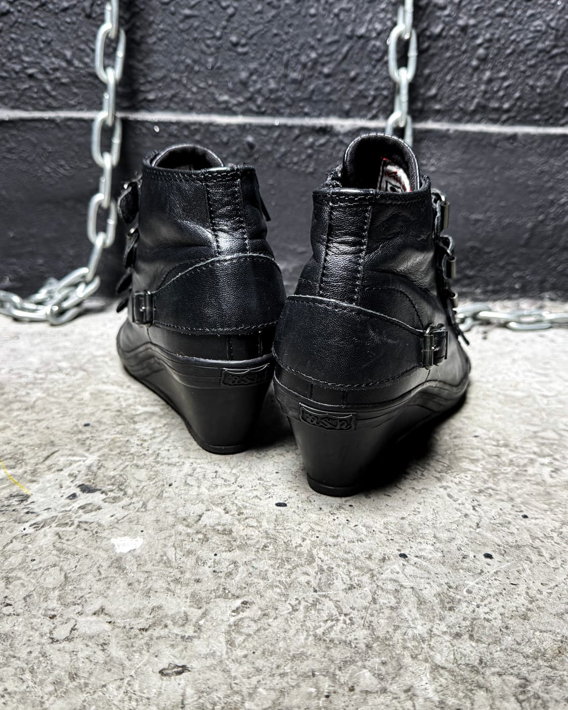 ASH – All Black Buckle Strap Wedge Heel 상품이미지8