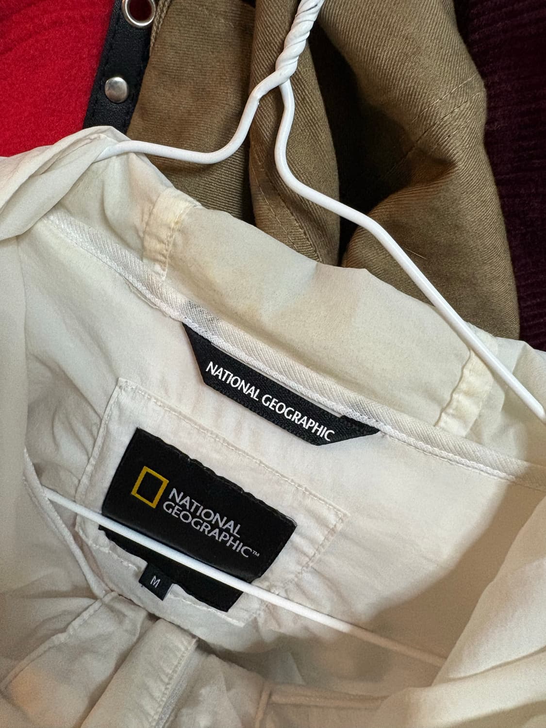 내셔널지오그래픽 아이보리 바람막이 M 상품이미지6