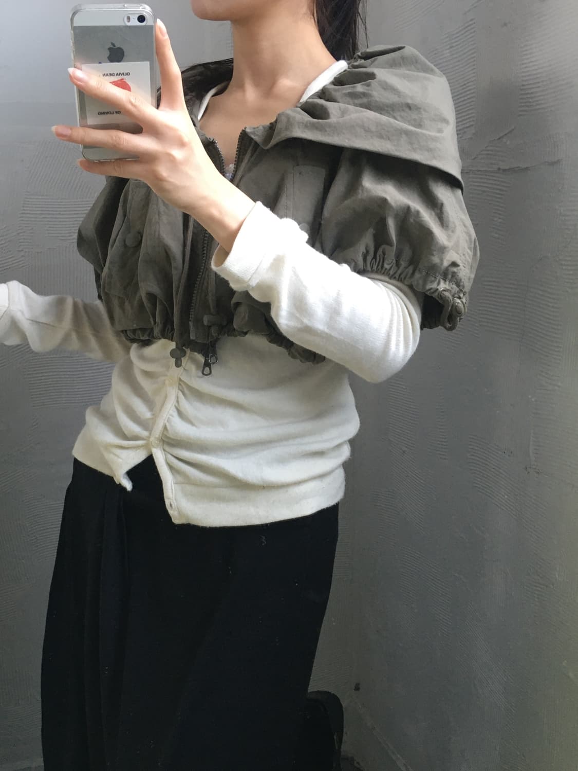 Moschino 모스키노 카키 크롭 후드 셔링 점퍼  상품이미지2