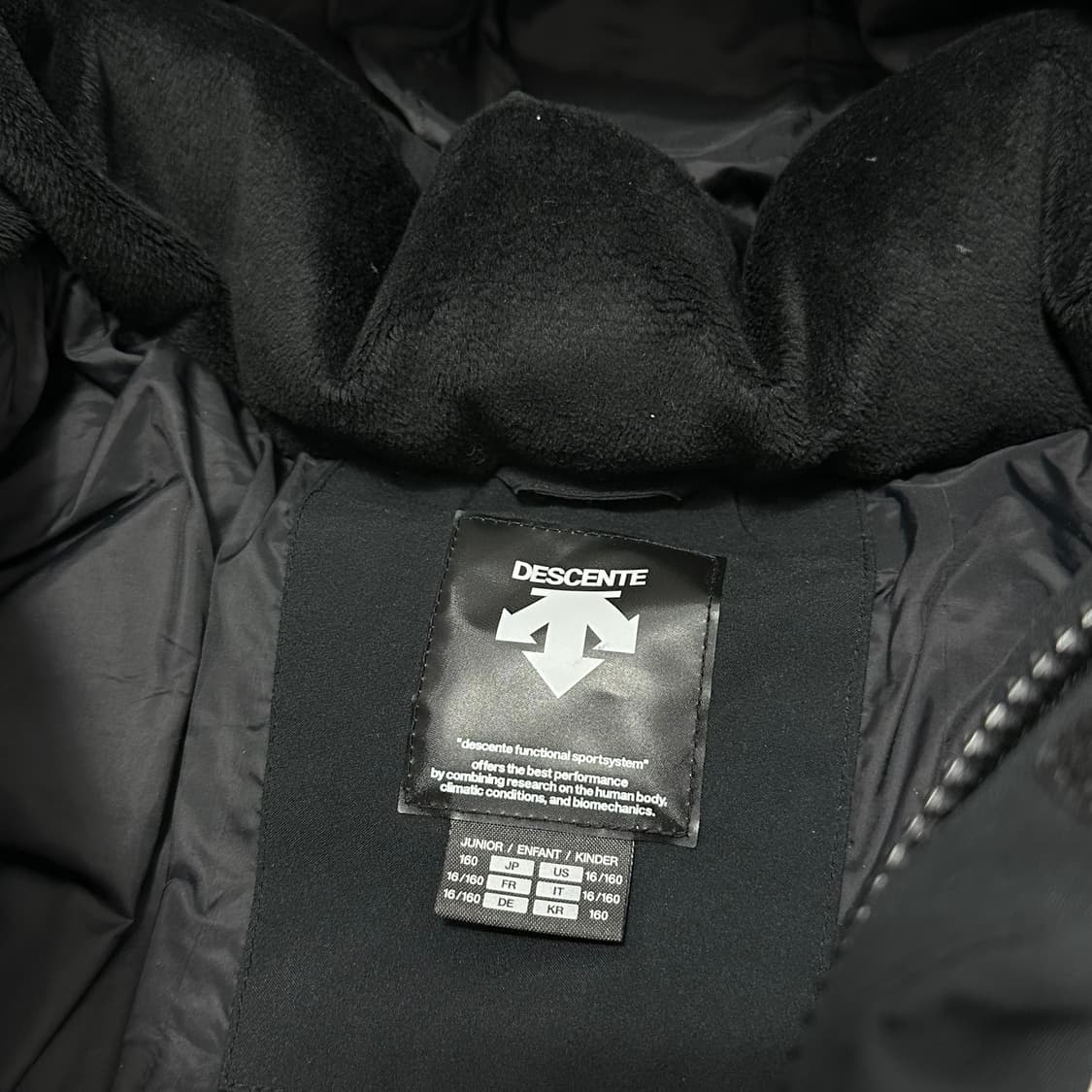 데상트 아우디 덕다운 패딩 (오리털 점퍼) 상품이미지10