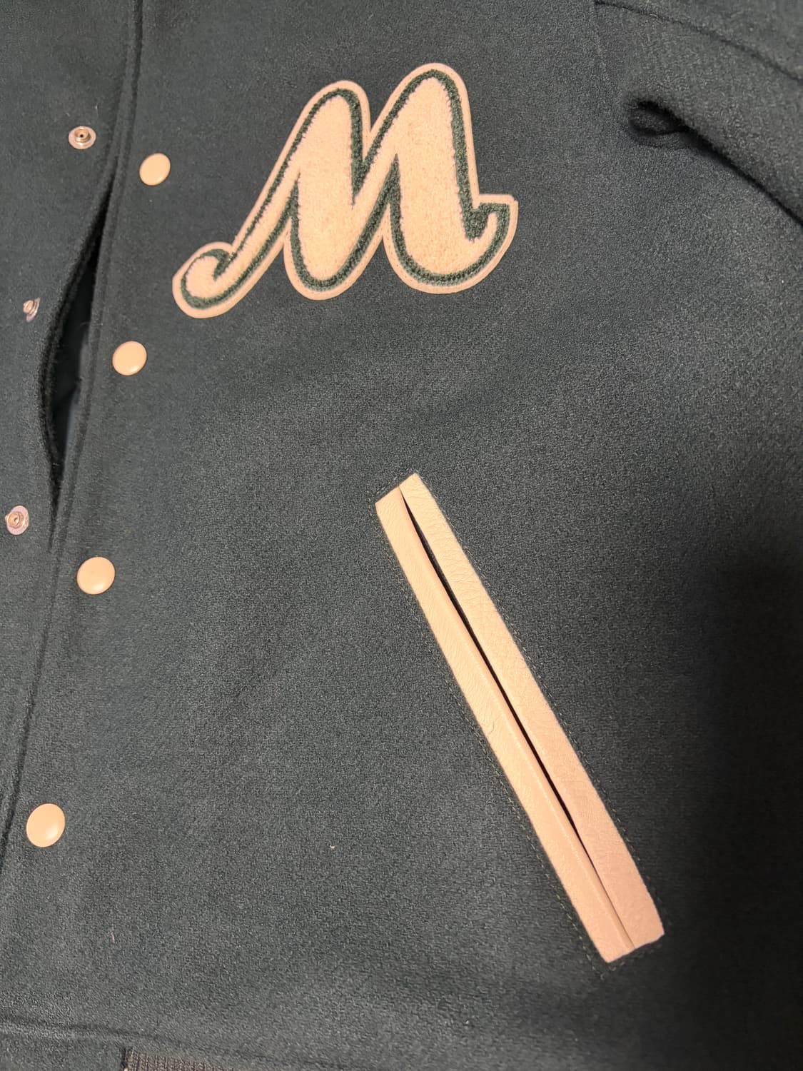 맨인정글 울 바시티(새상품) 상품이미지3