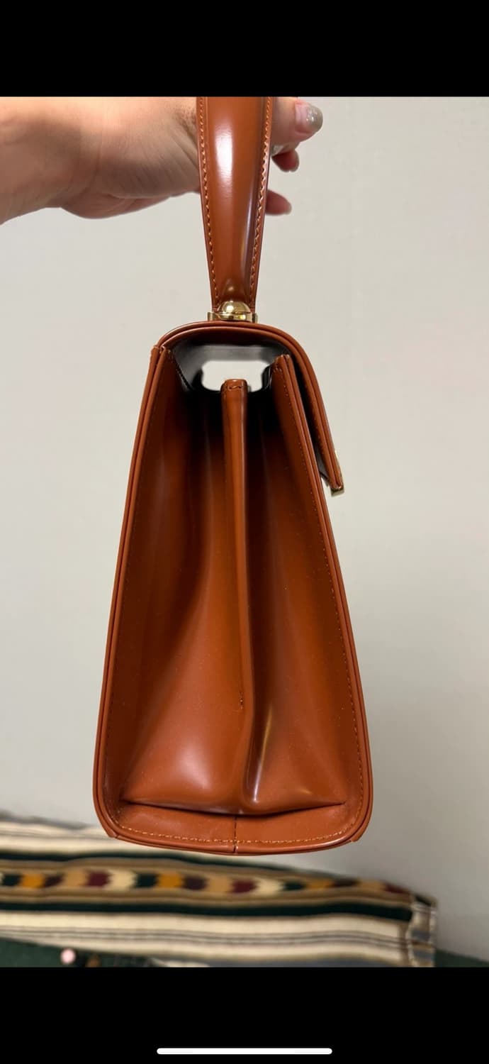 (가격제안주세요) 페라가모 아이코닉 켈리백 브라운 상품이미지8