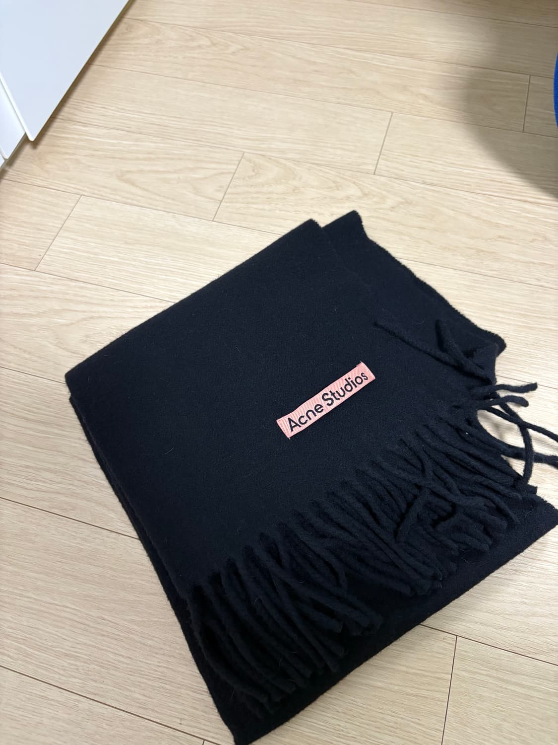 아크네스튜디오 머플러 블랙 상품이미지1