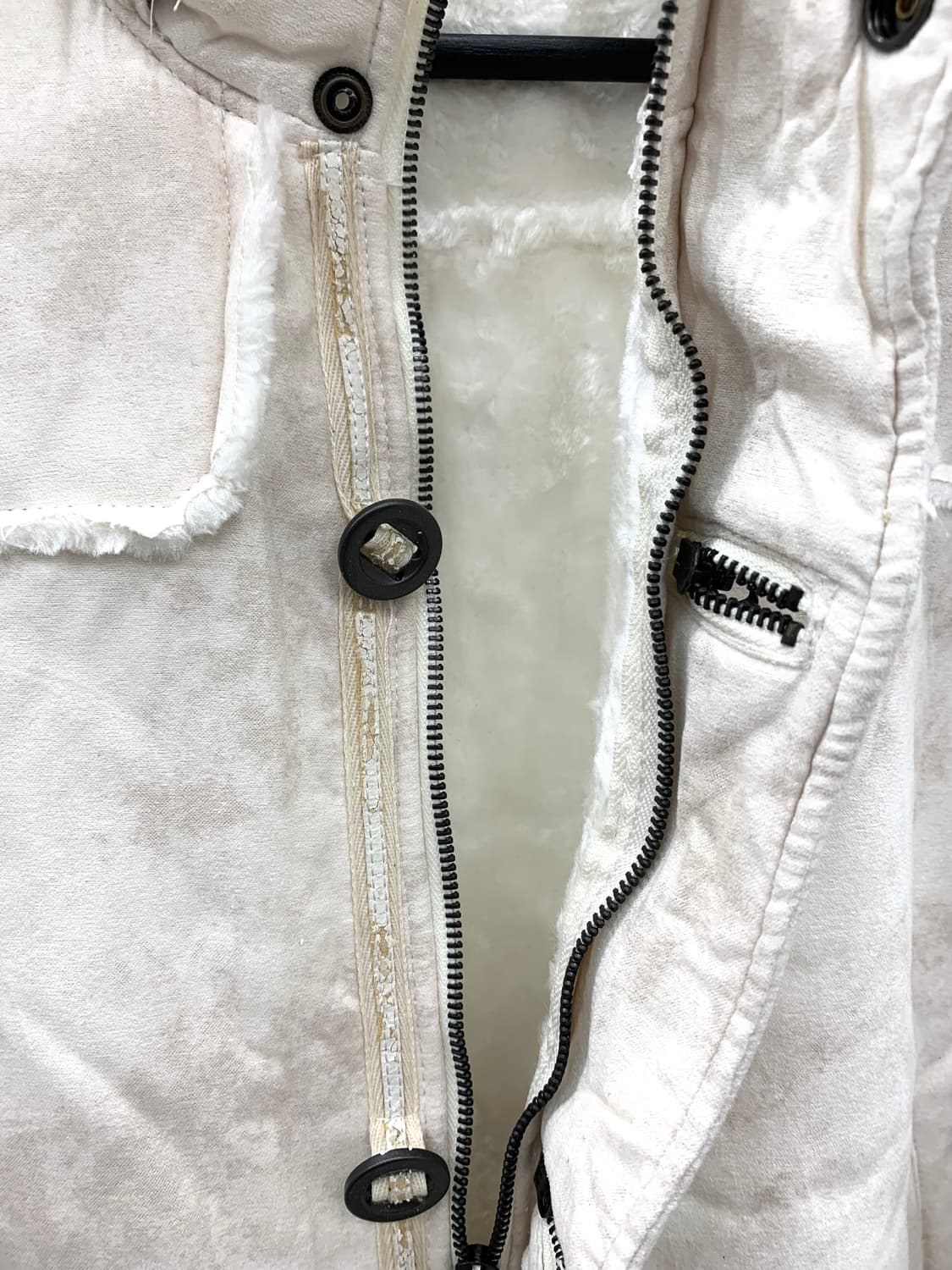 In the attic snow white hood coat   상품이미지5