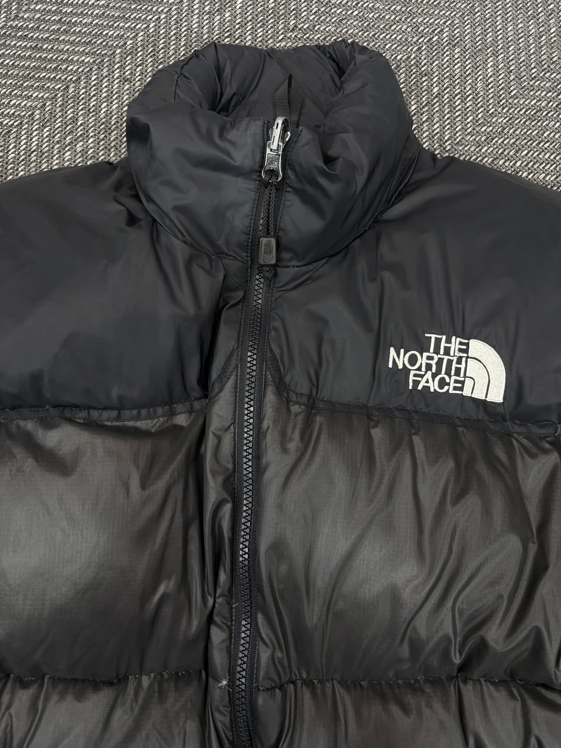 노스페이스 패딩 블랙 상품이미지2