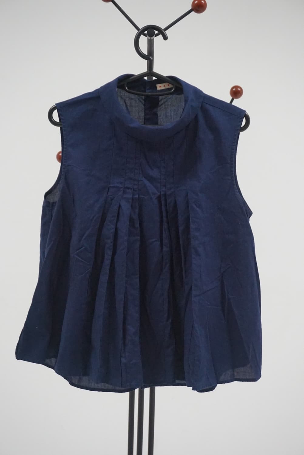 MARNI × UNIQLO Pleated Sleeveless Blouse 상품이미지4