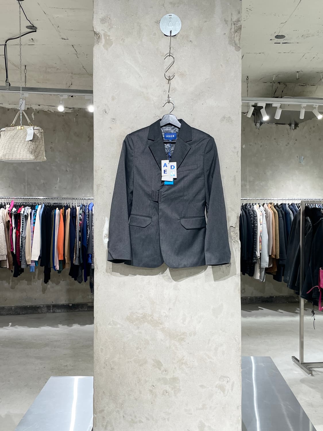 아더에러 21S/S 차콜 후크 플랩포켓 블레이저 상품이미지1