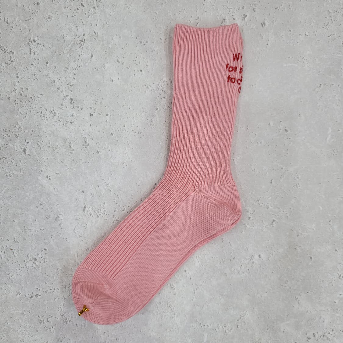 Y2K 베이비핑크 레터링 자수 삭스 상품이미지1