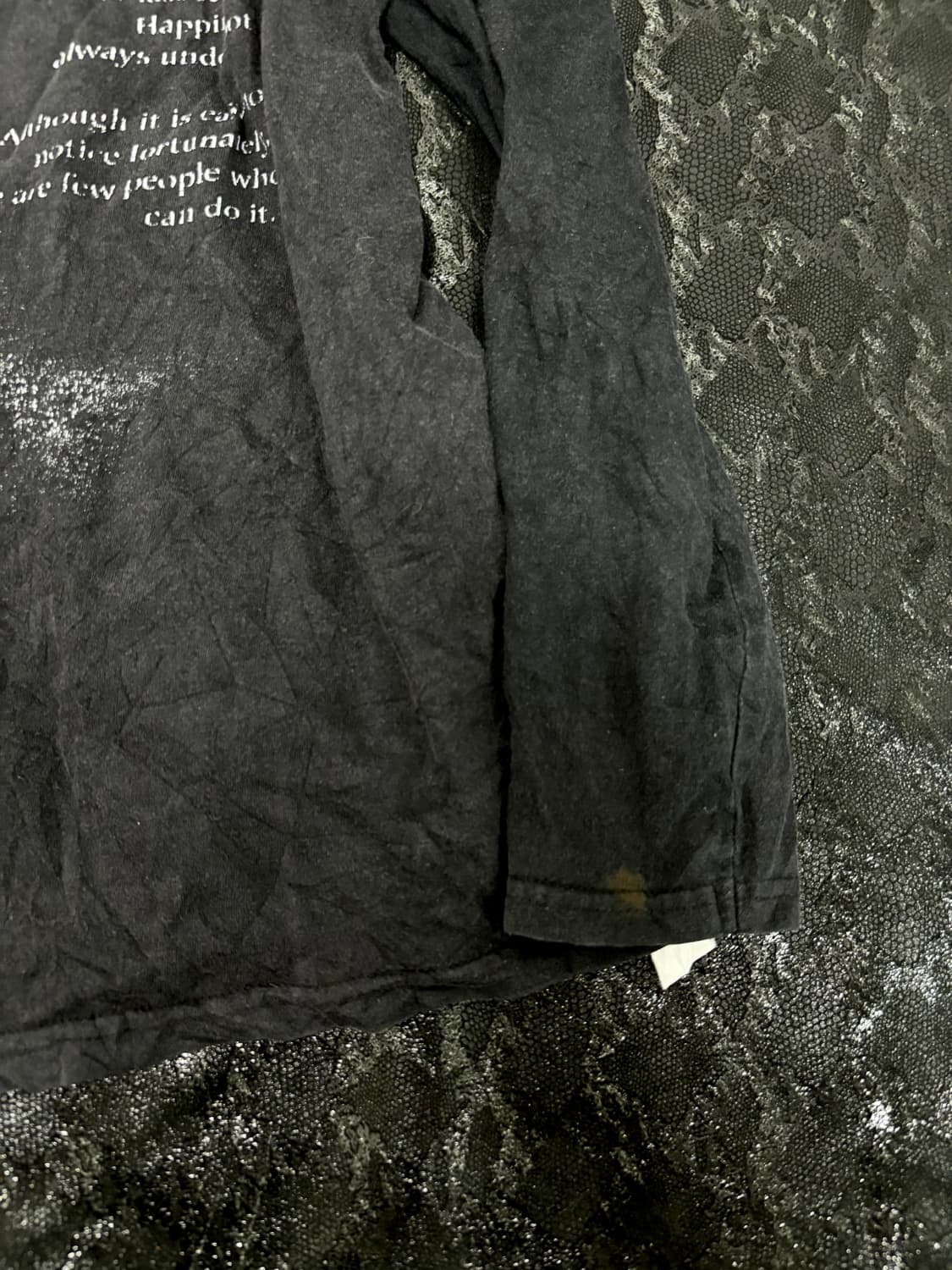 “Vintage” Y2K Print Black Sleeve 상품이미지3