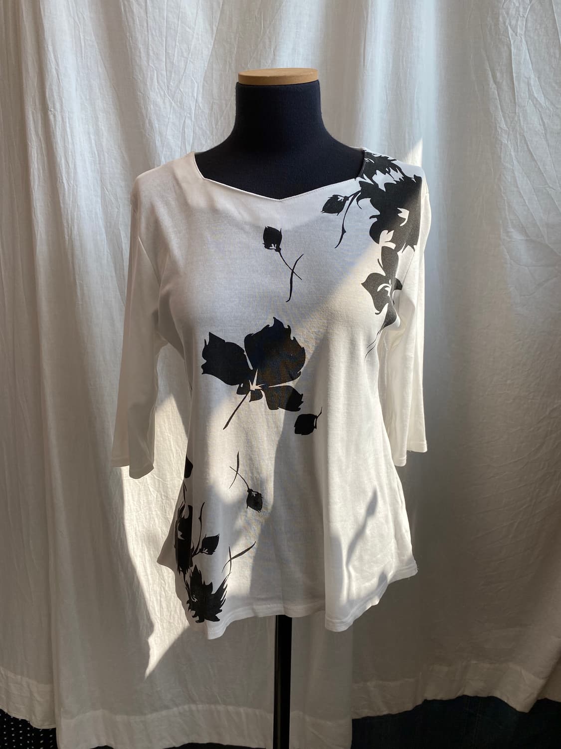 화이트 플라워 6부탑(M-L) 상품이미지1