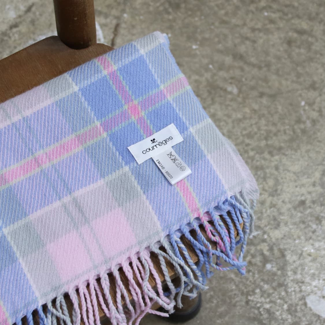 courreges 울 체크 머플러 상품이미지1