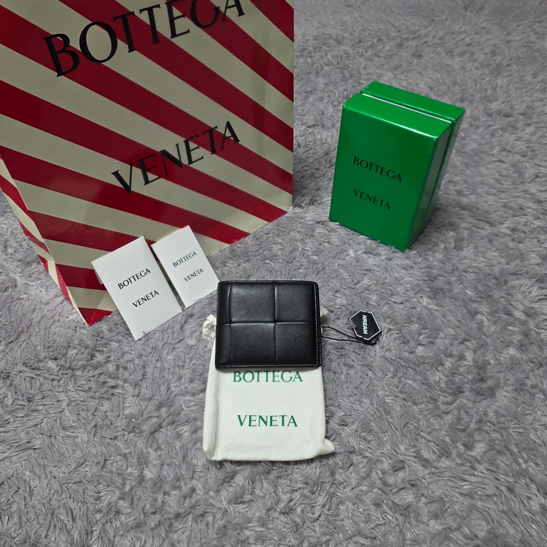 {클로젯}[Os][24ss신형]보테가베네타 맥시 인트레치아토 반지갑 상품이미지1
