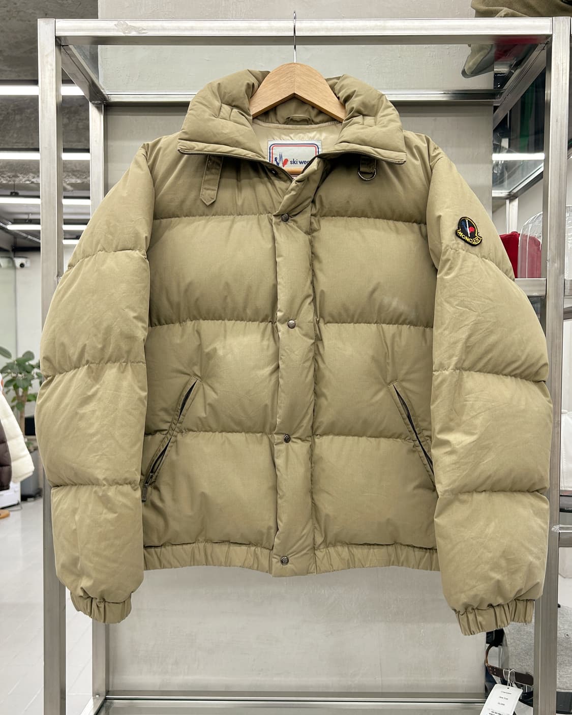 몽클레어 90s 아카이브 스키웨어 구스다운 패딩 점퍼 베이지 상품이미지1